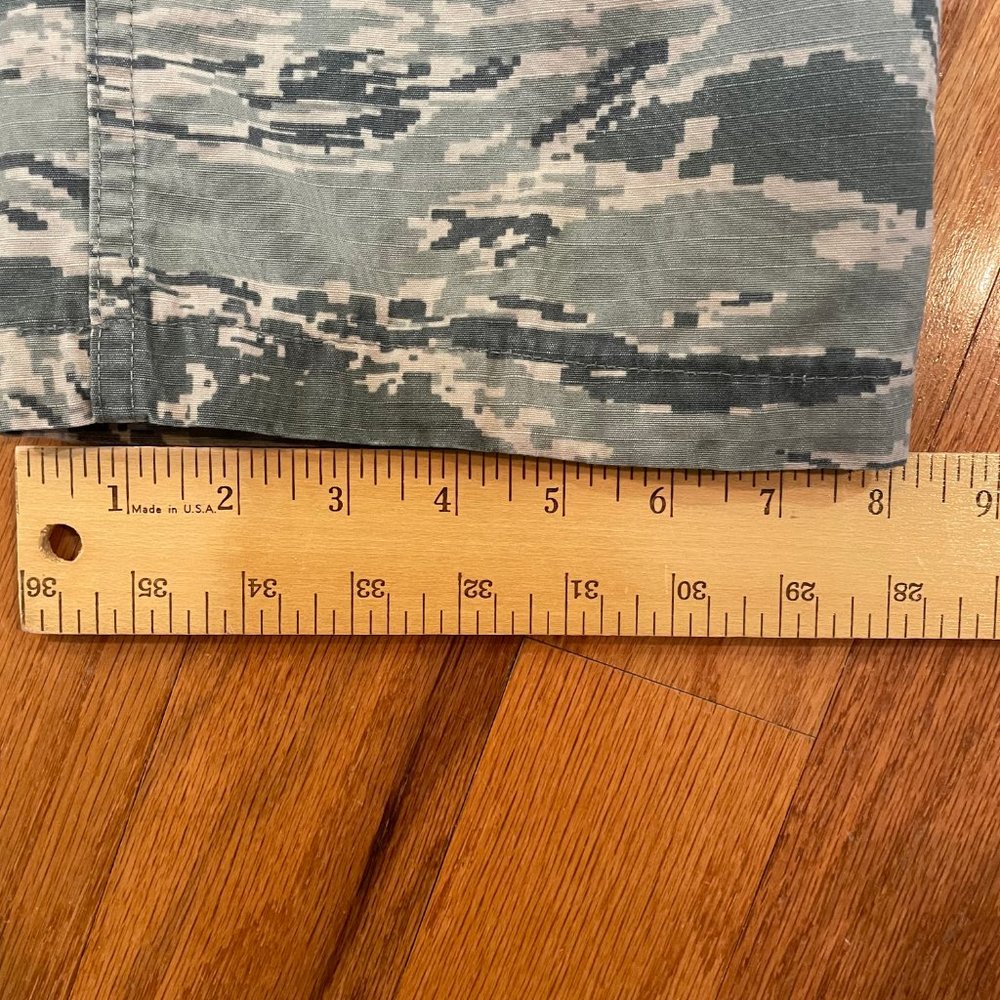 Military Camouflage Cargo Women Size 8 Short Trousers Hunting - Picture 6 of 11